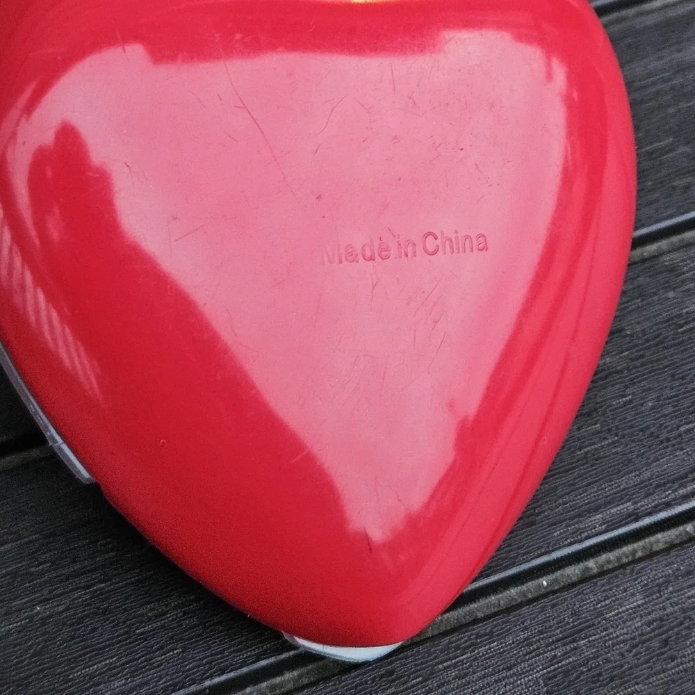 Rare AVON Heart-Shaped Red Plastic Weekly Pill Vitamin Organizer With Mirror VTG